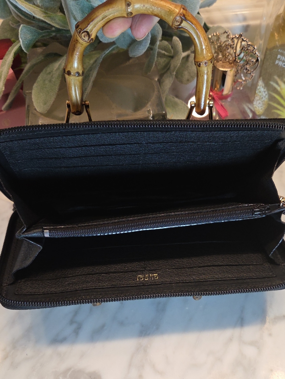 Authentic Gucci Vintage Black Suede Double Bamboo-Handle Wallet - Picture 5 of 10